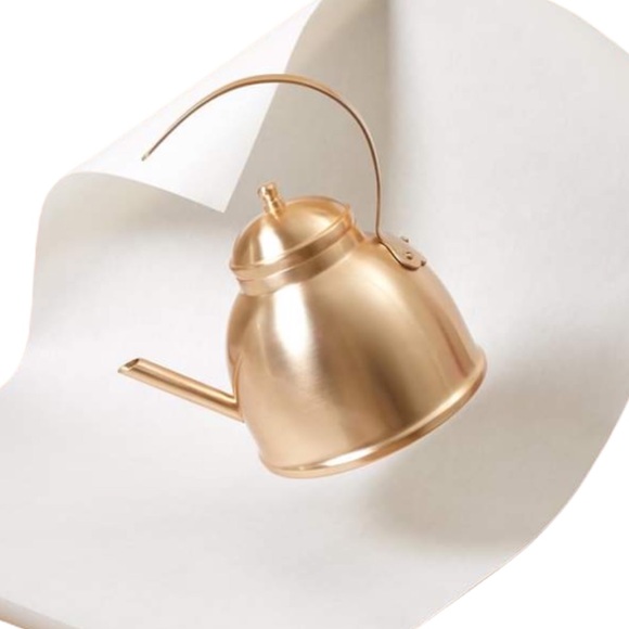 ROSE & FITZGERALD BRUSHED GOLD KETTLE - DOES NOT COME IN THE ORIGINAL BOX - Picture 2 of 8